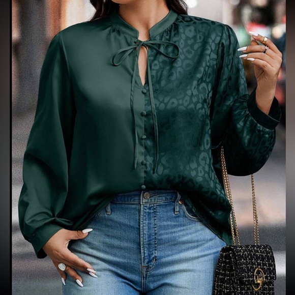 Classic Elegant Two Tone Leopard Print Top Blouse Shirt Blue - Picture 14 of 16